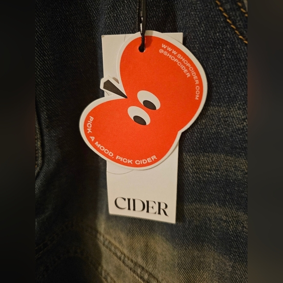 Cider NWT Denim Mid Rise Washed Button Pocket Straight Leg Jeans Size XL - Picture 2 of 6